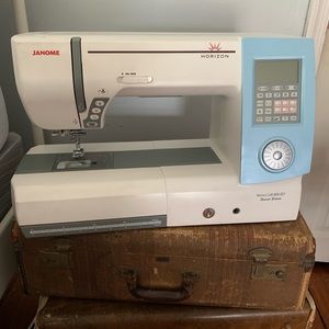 Janome Memory Craft 8900